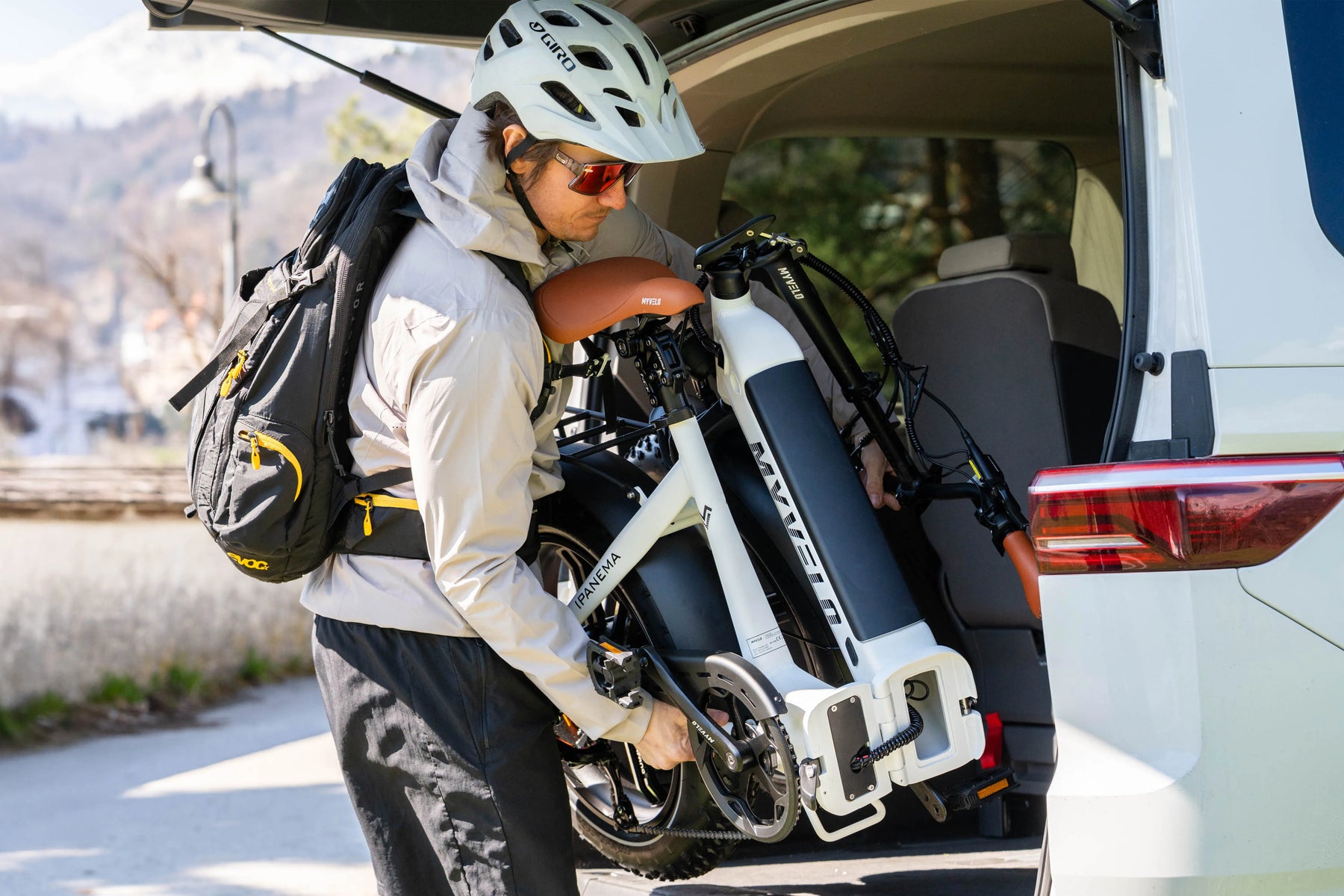 Helmpflicht beim Fahrrad und E-Bike: Pro & Contra im Kontext moderner Mobilität