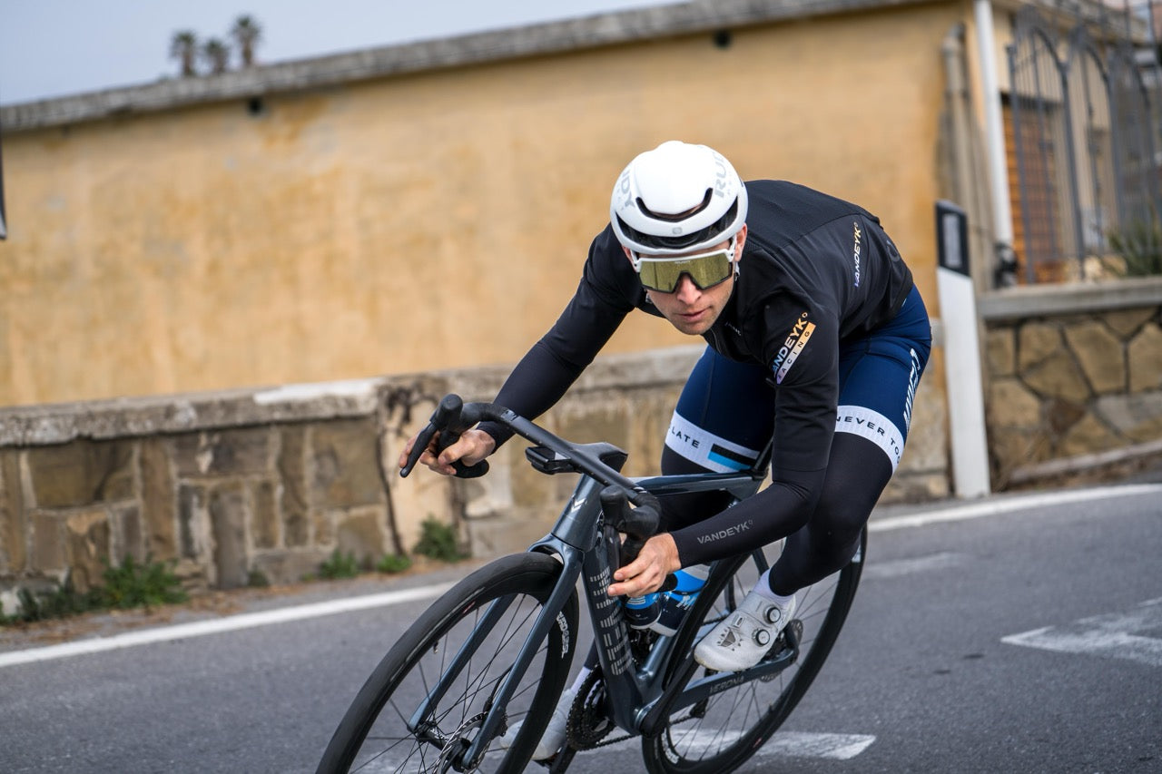 Nacken- und Schulterverspannungen beim Radfahren: Ursachen, Tipps und Lösungen